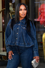 Load image into Gallery viewer, High Rise Dark Denim Capris