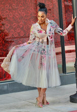 Load image into Gallery viewer, She&#39;s So Tulle Single Button Blazer- Musical Floral