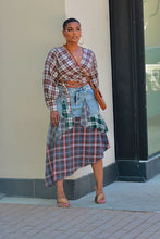 Load image into Gallery viewer, Patchwork Plaid Flare Denim Skirt