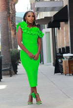 Load image into Gallery viewer, Ruffle Your Shoulders Midi Dress- Kelly Green